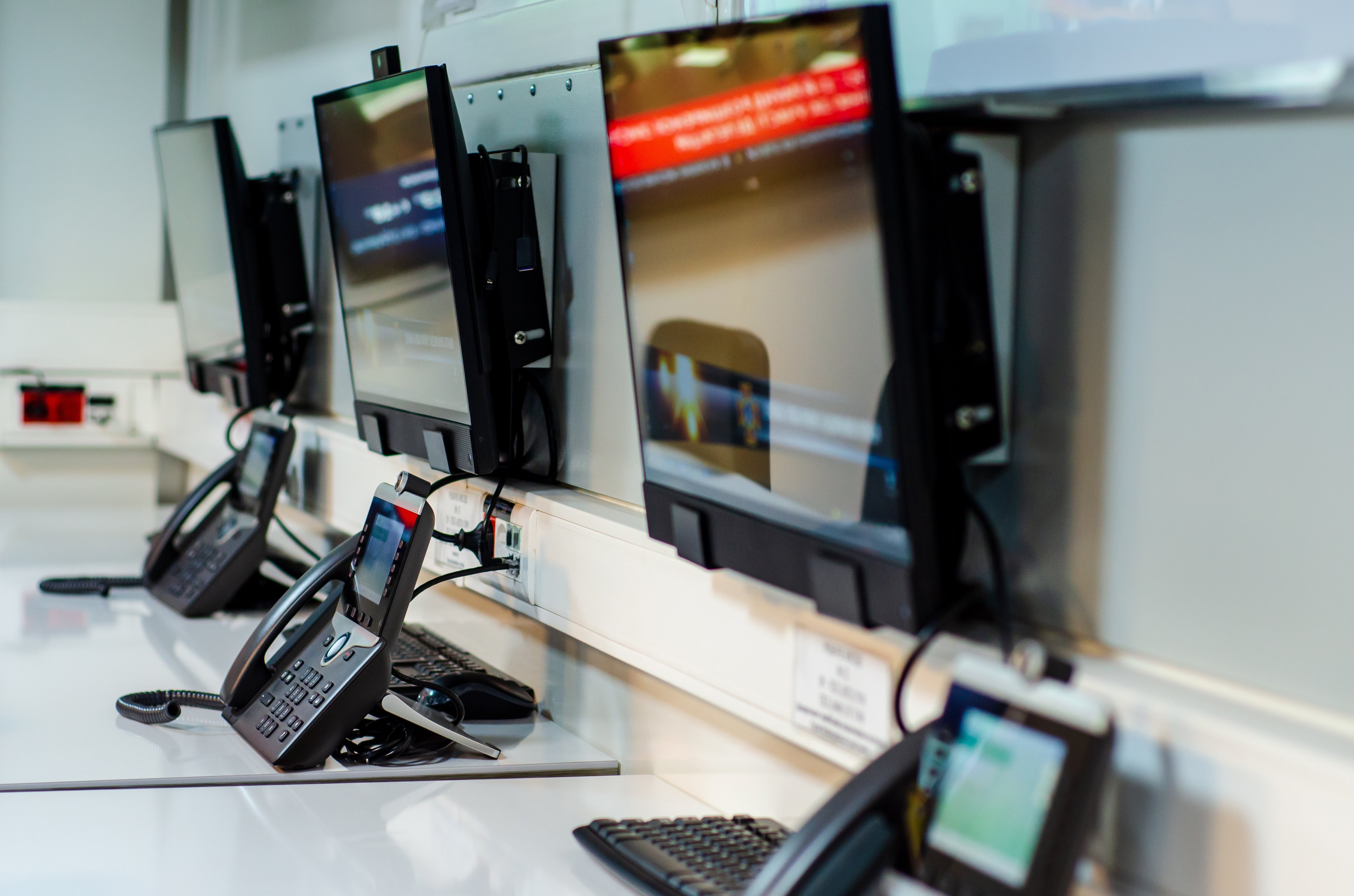 cloud-based telephony system 